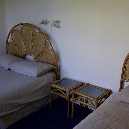 Хостел Jeffreys Bay Backpackers Экстерьер фото